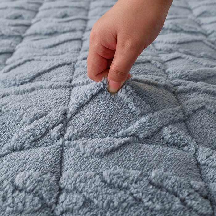 91家纺网 家纺一手货源 找家纺 梦初语 2023新款塔芙绒夹棉床垫 浅灰