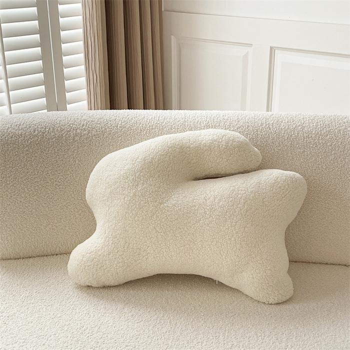 91家纺网 家纺一手货源 找家纺 918拾朵家居 2023新款兔歪歪玩偶+三角靠枕 兔YY(白）