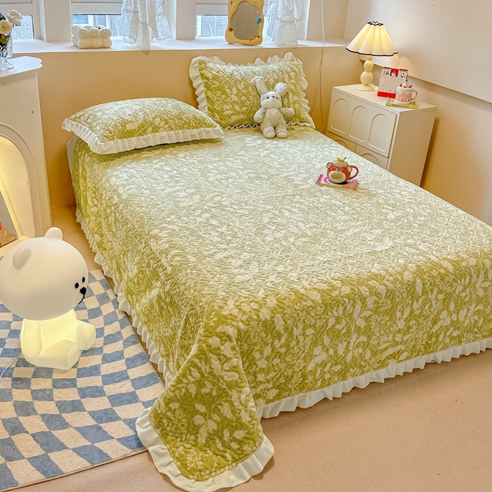 91家纺网 家纺一手货源 找家纺 （总）简宜家居（朝初家纺）2023新款牛奶绒夹棉床盖