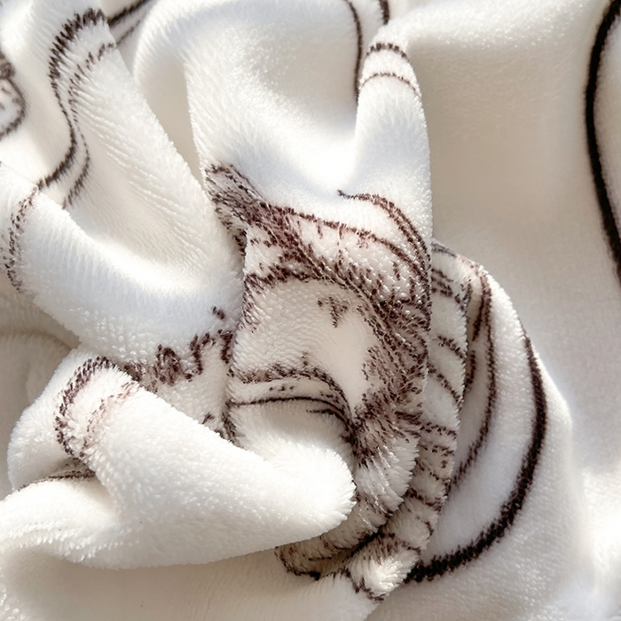 91家纺网 家纺一手货源 找家纺 金盛皇朝家纺 2023高克重牛奶绒韩版花边床裙款四件套 法式浪漫