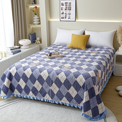 家维 2025年新款牛奶绒床盖花边款床盖 方格