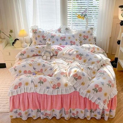91家纺网 家纺一手货源 找家纺 金盛皇朝家纺 2023高克重牛奶绒韩版花边床裙款四件套 花意飘香