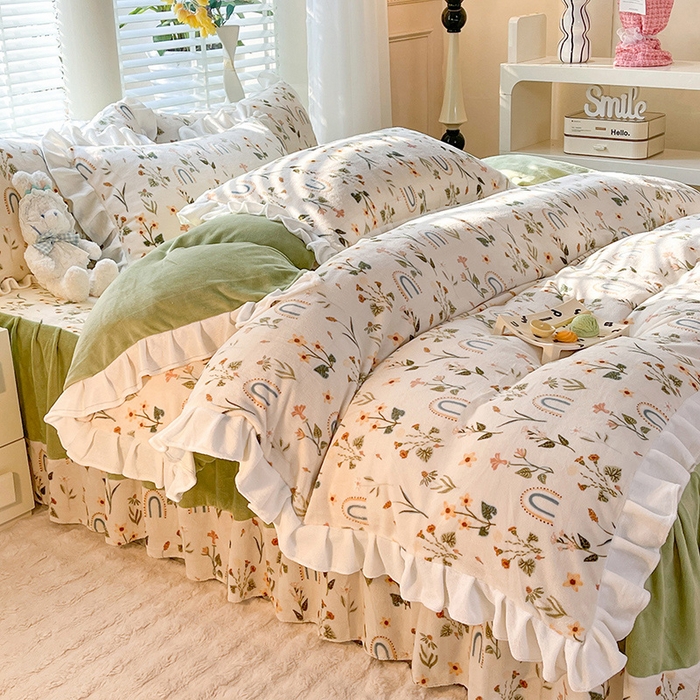 91家纺网 家纺一手货源 找家纺 金盛皇朝家纺 2023高克重牛奶绒韩版花边床裙款四件套 秘密花园