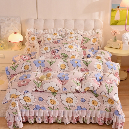 91家纺网 家纺一手货源 找家纺 （总）金盛皇朝家纺 2023款高克重牛奶绒双层花边床盖单件三件四件套