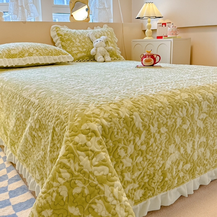 91家纺网 家纺一手货源 找家纺 （总）简宜家居（朝初家纺）2023新款牛奶绒夹棉床盖