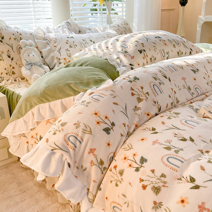 91家纺网 家纺一手货源 找家纺 金盛皇朝家纺 2023高克重牛奶绒韩版花边床裙款四件套 秘密花园