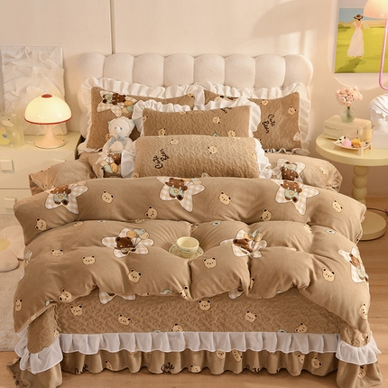 91家纺网 家纺一手货源 找家纺 （总）金盛皇朝家纺 2023款高克重牛奶绒双层花边床盖单件三件四件套