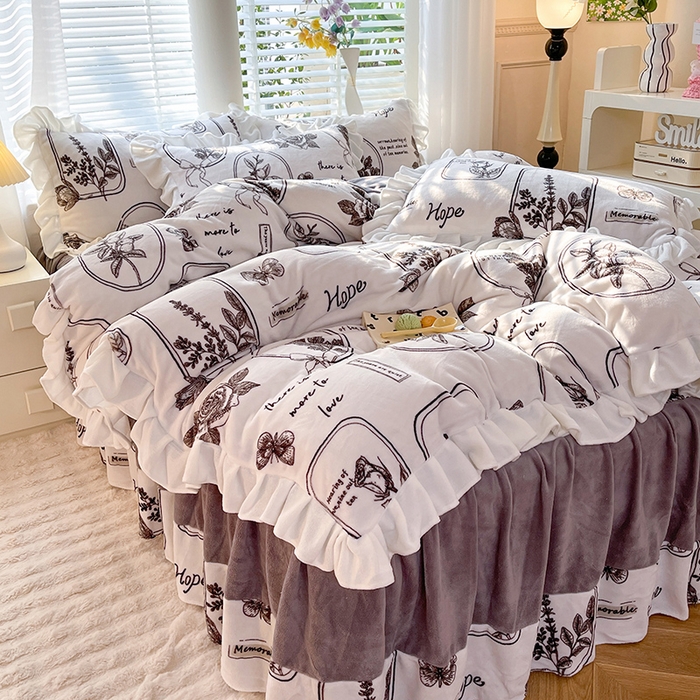 91家纺网 家纺一手货源 找家纺 金盛皇朝家纺 2023高克重牛奶绒韩版花边床裙款四件套 法式浪漫