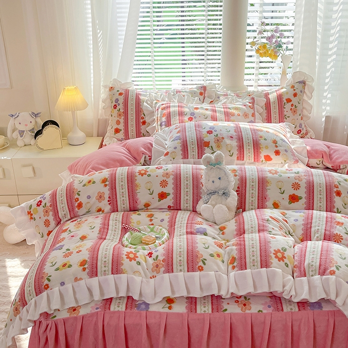 91家纺网 家纺一手货源 找家纺 金盛皇朝家纺 2023高克重牛奶绒韩版花边床裙款四件套 盛世花颜