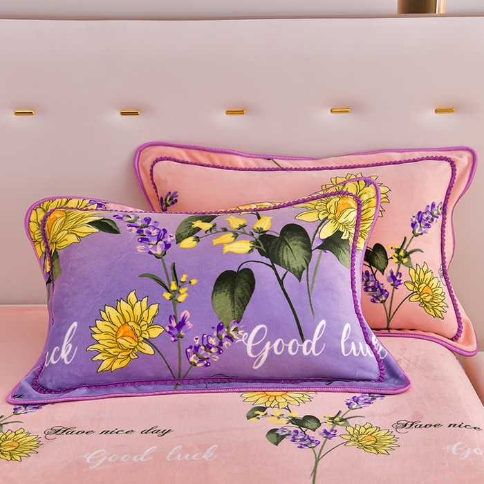 91家纺网 家纺一手货源 找家纺 晚静 2025新款7斤牛奶绒四件套金貂法莱绒床裙款保暖绒三件套 向阳花开