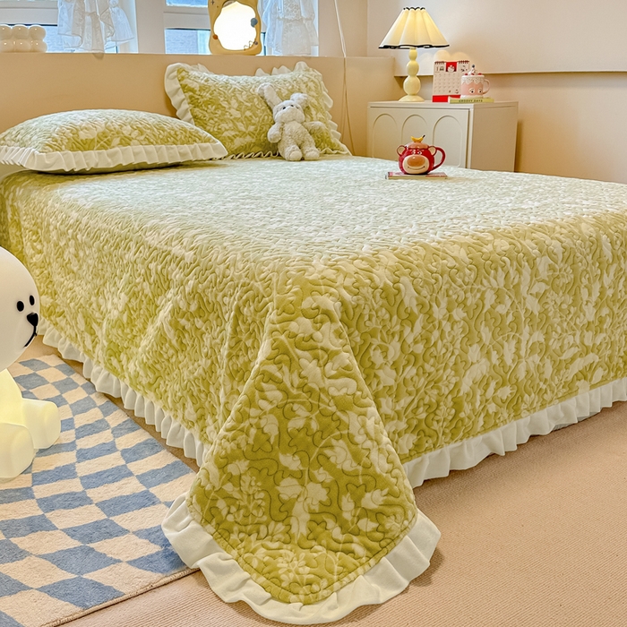 91家纺网 家纺一手货源 找家纺 （总）简宜家居（朝初家纺）2023新款牛奶绒夹棉床盖