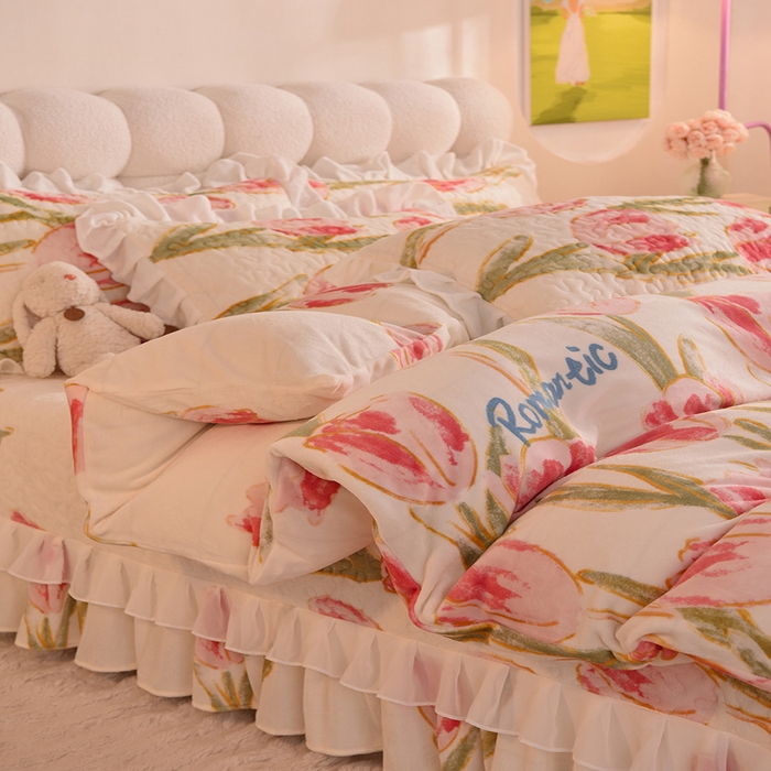 91家纺网 家纺一手货源 找家纺 （总）金盛皇朝家纺 2023款高克重牛奶绒双层花边床盖单件三件四件套