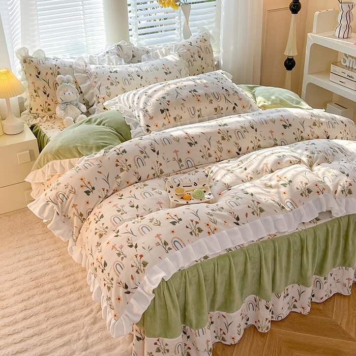 91家纺网 家纺一手货源 找家纺 金盛皇朝家纺 2023高克重牛奶绒韩版花边床裙款四件套 秘密花园