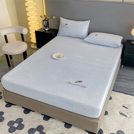 91家纺网 家纺一手货源 找家纺 古吉梦 2023新款牛奶绒刺绣床笠-羽梦 羽梦-星辰灰