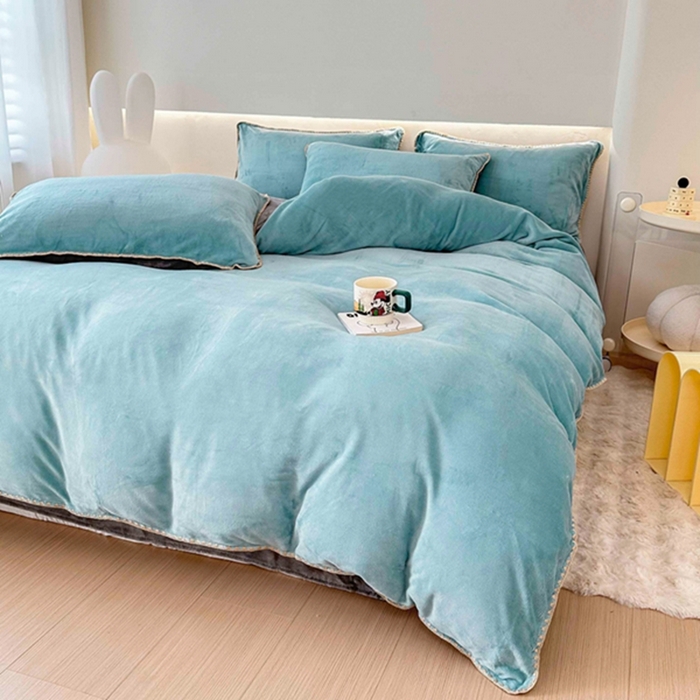 91家纺网 家纺一手货源 找家纺 迷仙巢家纺 2023新款贝壳绒四件套 浅绿灰