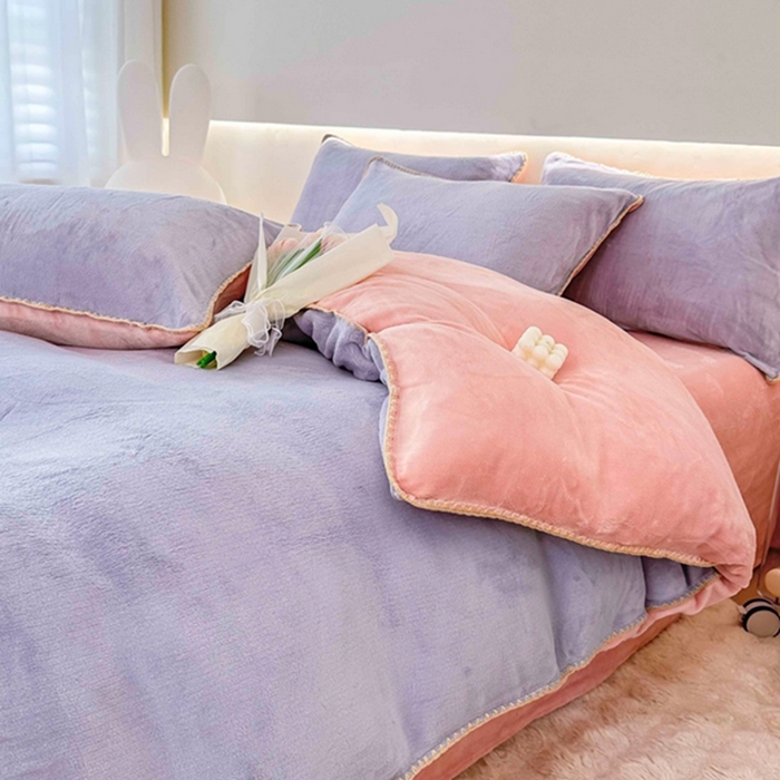91家纺网 家纺一手货源 找家纺 迷仙巢家纺 2023新款贝壳绒四件套 浅紫加粉玉