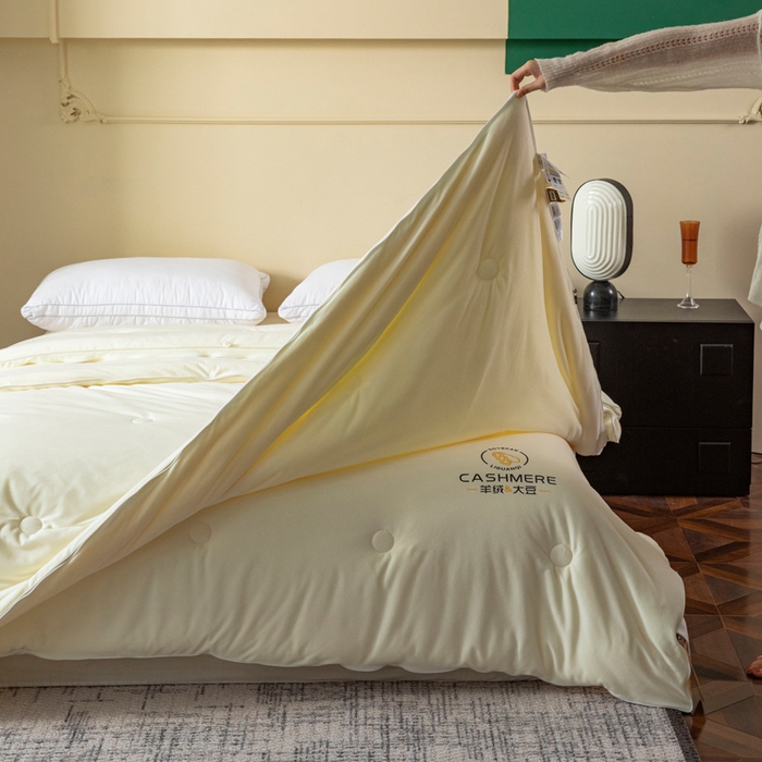 91家纺网 家纺一手货源 找家纺 被靠被 2023新款火山绒火山绒李官奇填充大豆被子母被春秋被芯冬被子 本白