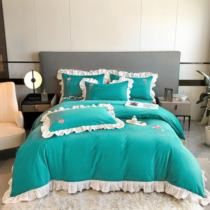 91家纺网 家纺一手货源 找家纺 7V 2024新款韩版花边牛奶绒刺绣四件套8斤多加厚牛奶绒面料法兰绒宝宝绒 偏爱-雾绿