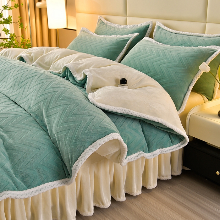 91家纺网 家纺一手货源 找家纺 星窝家纺 2023直播电商爆款高克重9斤加厚雕花绒牛奶绒四件套 格调绿色