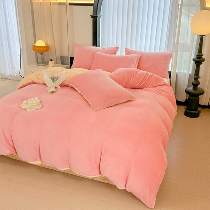 91家纺网 家纺一手货源 找家纺 迷仙巢家纺 2023新款双拼牛奶绒四件套 玉加奶油黄