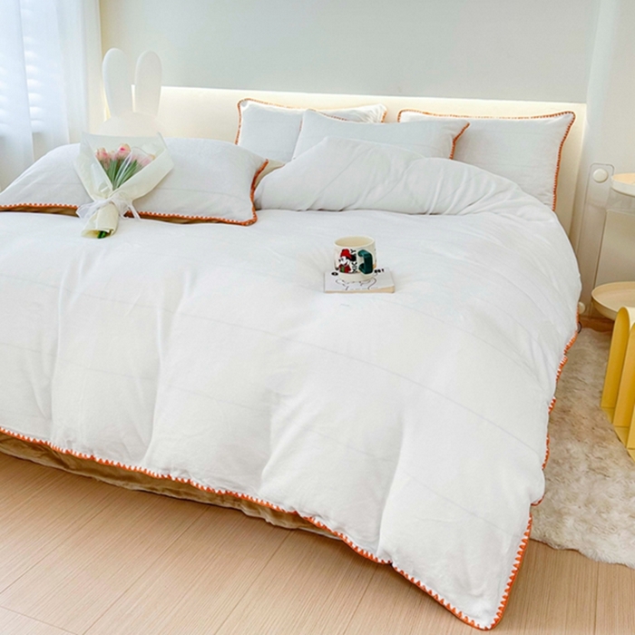 91家纺网 家纺一手货源 找家纺 迷仙巢家纺 2023新款贝壳绒四件套 白加卡其