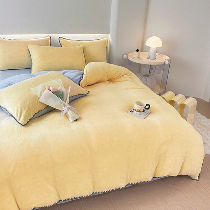 91家纺网 家纺一手货源 找家纺 迷仙巢家纺 2023新款贝壳绒四件套 奶油黄加天空蓝