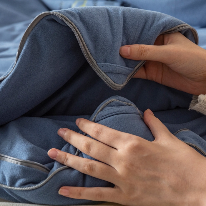 91家纺网 家纺一手货源 找家纺 被靠被 2023新款火山绒李官奇填充大豆被子母被春秋被芯冬被子 蓝青