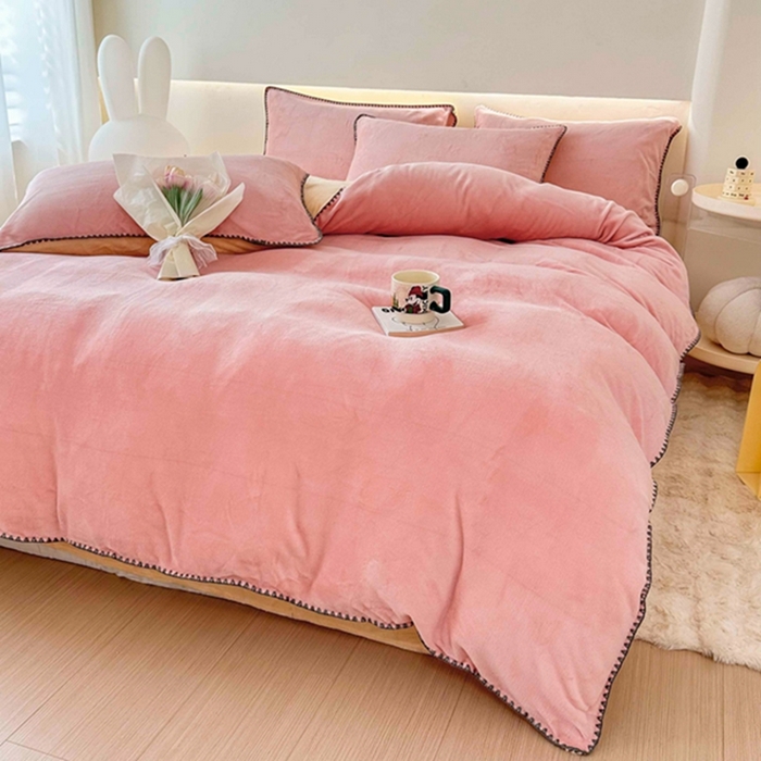 91家纺网 家纺一手货源 找家纺 迷仙巢家纺 2023新款贝壳绒四件套 粉玉加奶油黄