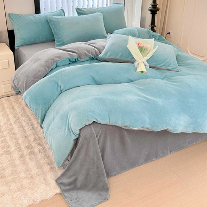 91家纺网 家纺一手货源 找家纺 迷仙巢家纺 2023新款双拼牛奶绒四件套 浅绿灰