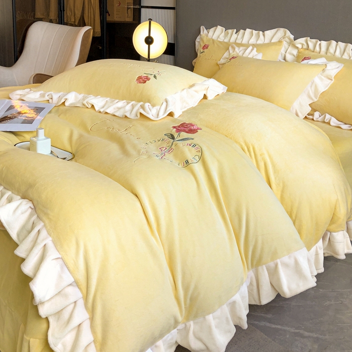 91家纺网 家纺一手货源 找家纺 （总）7V 2024新款韩版花边牛奶绒刺绣四件套8斤多加厚牛奶绒法兰绒宝宝绒