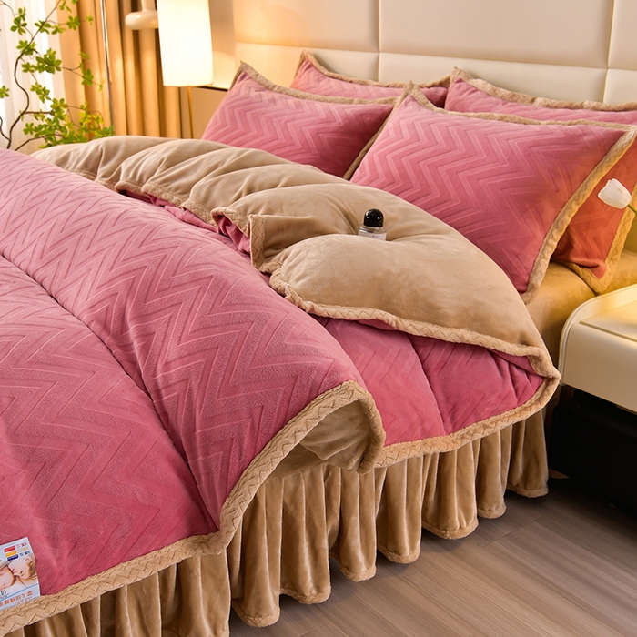 91家纺网 家纺一手货源 找家纺 星窝家纺 2023直播电商爆款高克重9斤加厚雕花绒牛奶绒四件套 格调豆沙