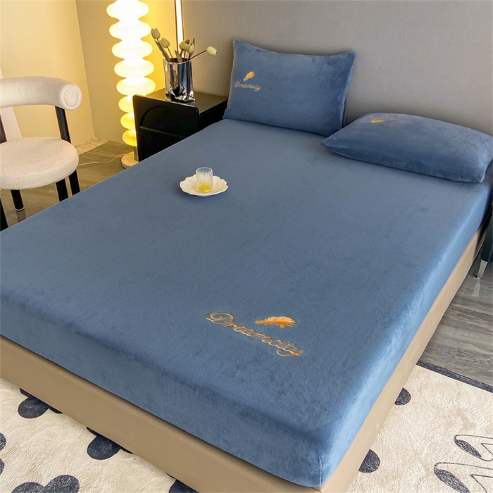 91家纺网 家纺一手货源 找家纺 （总）古吉梦 2023新款牛奶绒刺绣床笠-羽梦