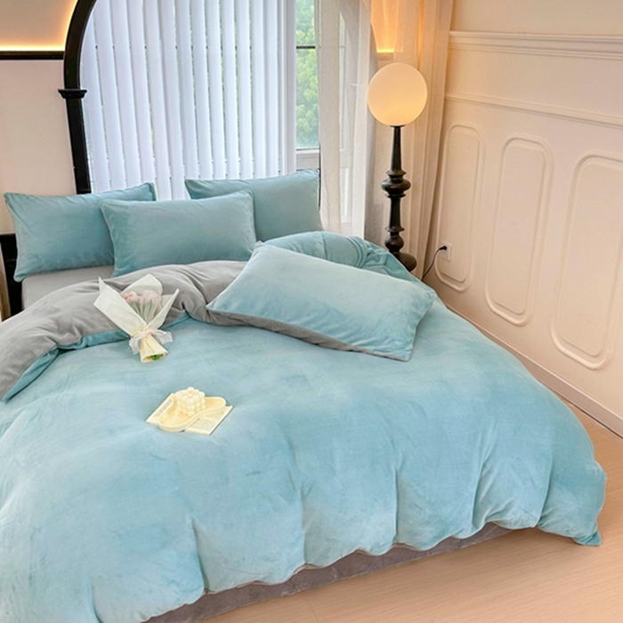 91家纺网 家纺一手货源 找家纺 迷仙巢家纺 2023新款双拼牛奶绒四件套 浅绿灰