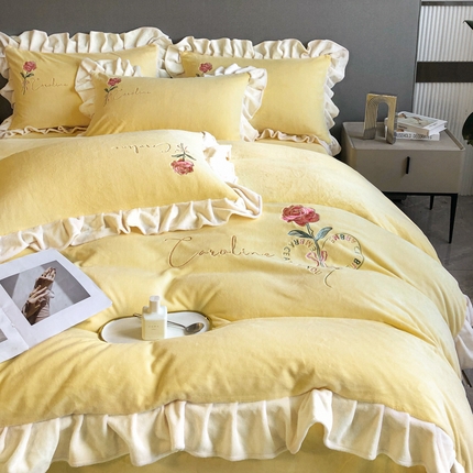 7V 2024新款韩版花边牛奶绒刺绣四件套8斤多加厚牛奶绒面料法兰绒宝宝绒 偏爱-嫩黄