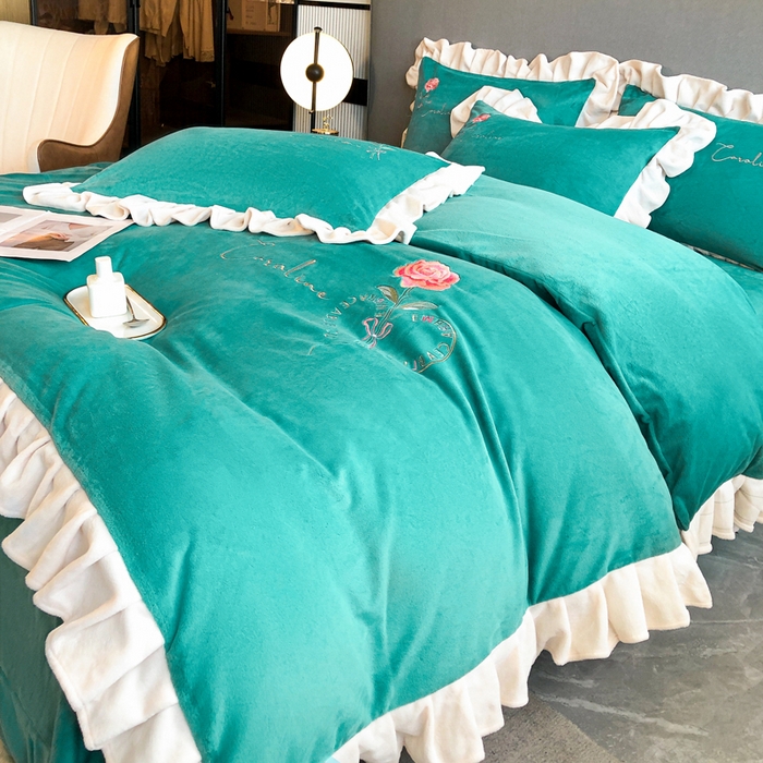 91家纺网 家纺一手货源 找家纺 7V 2024新款韩版花边牛奶绒刺绣四件套8斤多加厚牛奶绒面料法兰绒宝宝绒 偏爱-雾绿