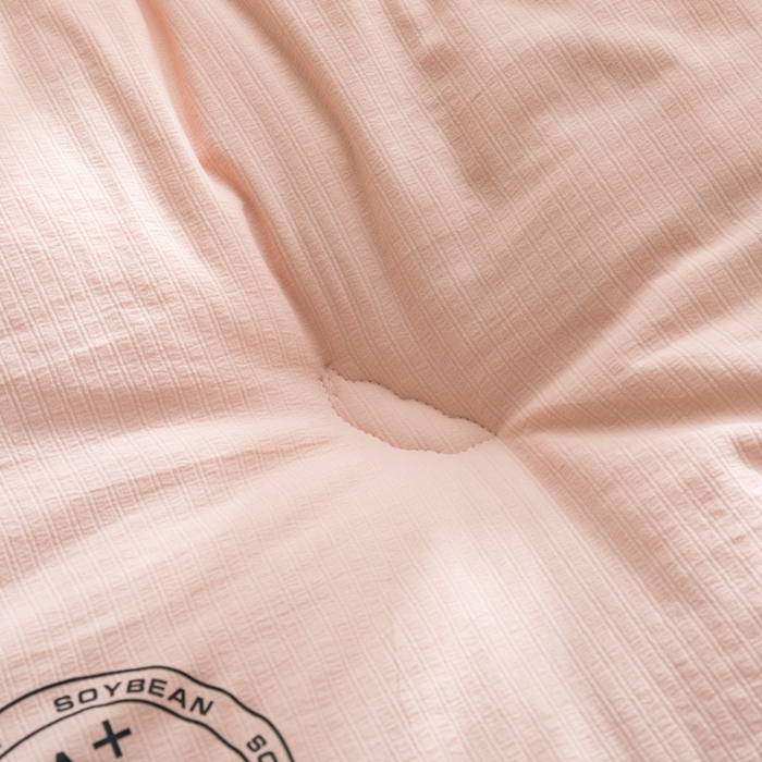 91家纺网 家纺一手货源 找家纺 被靠被 2023新款原棉贡缎提花李官奇填充大豆被子春秋被芯冬被子母被 豆沙