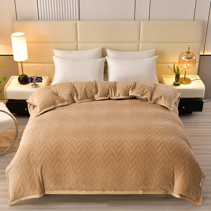 91家纺网 家纺一手货源 找家纺 星窝家纺 2023直播电商爆款高克重9斤加厚雕花绒牛奶绒四件套 格调奶咖