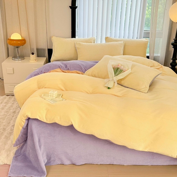 91家纺网 家纺一手货源 找家纺 迷仙巢家纺 2023新款双拼牛奶绒四件套 奶油黄加浅紫