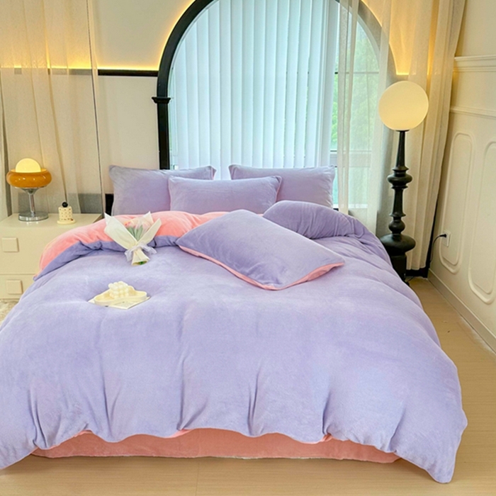 91家纺网 家纺一手货源 找家纺 迷仙巢家纺 2023新款双拼牛奶绒四件套 浅紫加玉