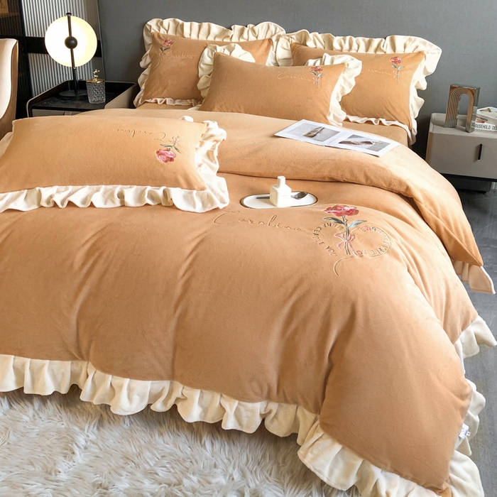 91家纺网 家纺一手货源 找家纺 7V 2024新款韩版花边牛奶绒刺绣四件套8斤多加厚牛奶绒面料法兰绒宝宝绒 偏爱-浅驼