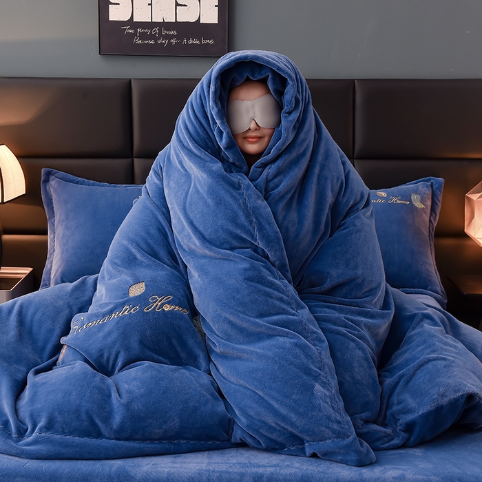 91家纺网 家纺一手货源 找家纺 瑞驰家纺 2023新款A类达标加厚保暖婴儿绒四件套 艾丽莎系列 艾丽莎-宾利蓝