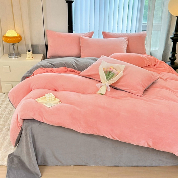 91家纺网 家纺一手货源 找家纺 迷仙巢家纺 2023新款双拼牛奶绒四件套 玉加灰