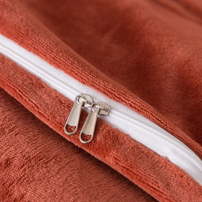 91家纺网 家纺一手货源 找家纺 找底底家纺 2023款220克全消光重工刺绣纯色牛奶绒四件套-蝶舞花开 蝶舞花开-桔红