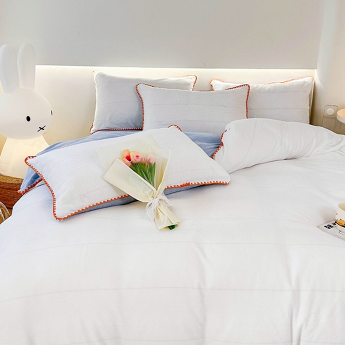 91家纺网 家纺一手货源 找家纺 迷仙巢家纺 2023新款贝壳绒四件套 白加天空蓝