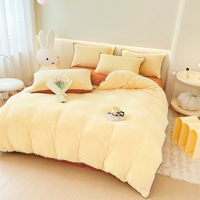 91家纺网 家纺一手货源 找家纺 迷仙巢家纺 2023新款贝壳绒四件套 奶油黄加焦糖