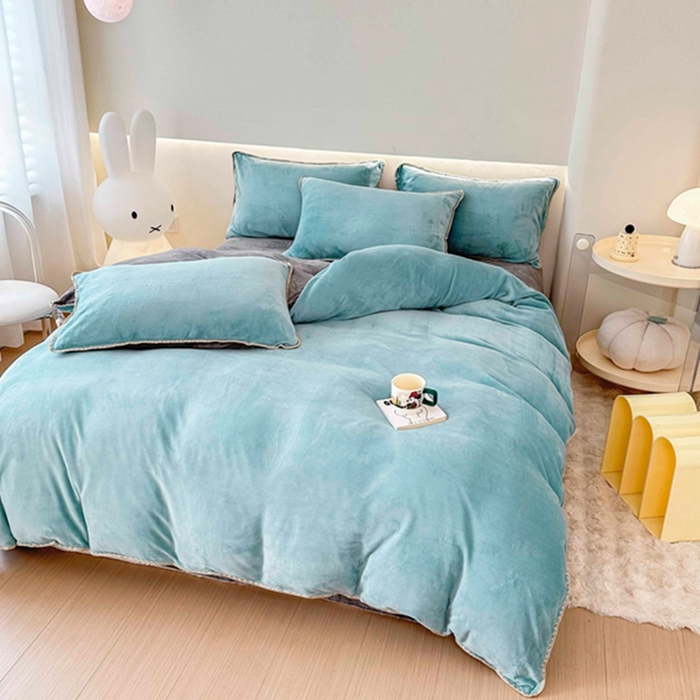 91家纺网 家纺一手货源 找家纺 迷仙巢家纺 2023新款贝壳绒四件套 浅绿灰