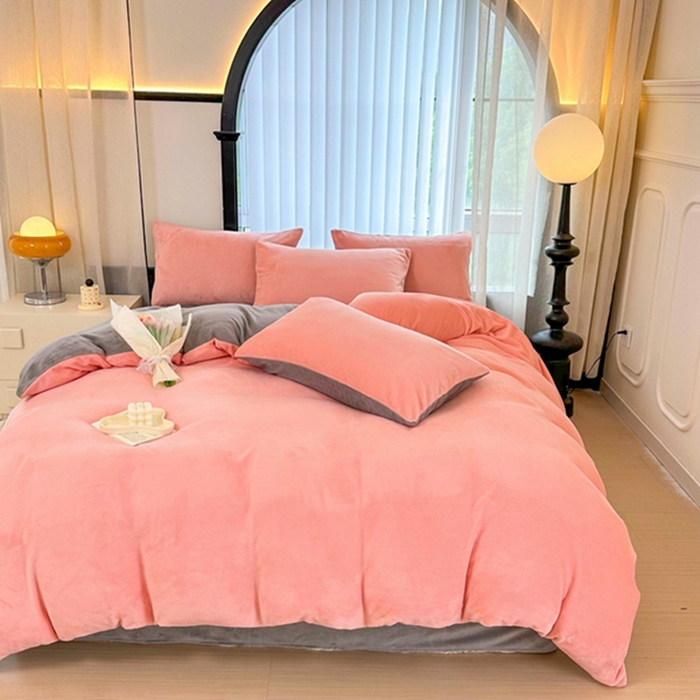 91家纺网 家纺一手货源 找家纺 迷仙巢家纺 2023新款双拼牛奶绒四件套 玉加灰