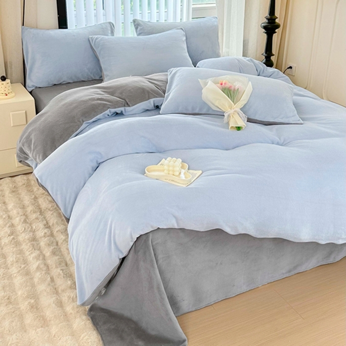 91家纺网 家纺一手货源 找家纺 迷仙巢家纺 2023新款双拼牛奶绒四件套 天空蓝加灰