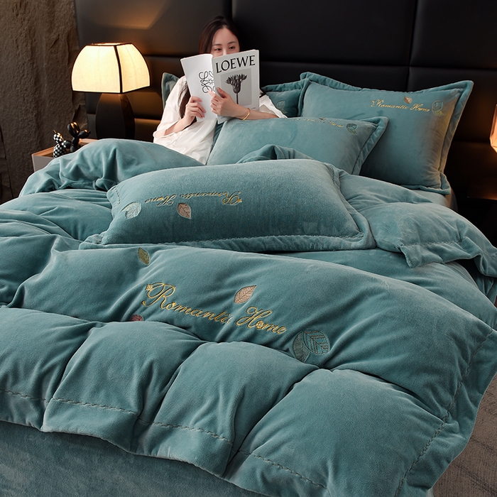 91家纺网 家纺一手货源 找家纺 瑞驰家纺 2023新款A类达标加厚保暖婴儿绒四件套 艾丽莎-叶脉绿