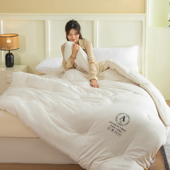 91家纺网 家纺一手货源 找家纺 （总）被靠被 2023新款原棉贡缎提花李官奇填充大豆被子春秋被芯冬被子母被